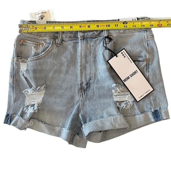 NWT Almost Famous Distressed Mom Shorts. Size 11 - Picture 7 of 8